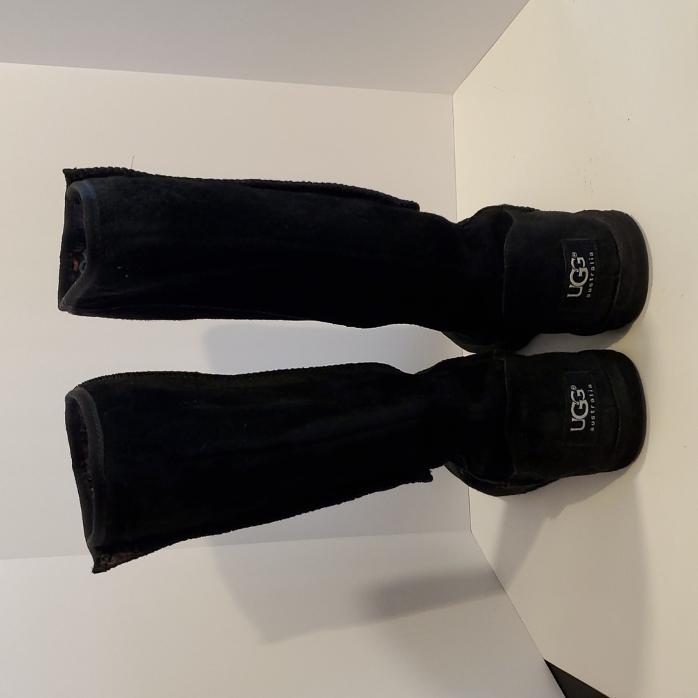 UGG Australia 3387 Womens Black Suede Lo Pro Button Fold Over Logo Boots Size 7 - Picture 3 of 15